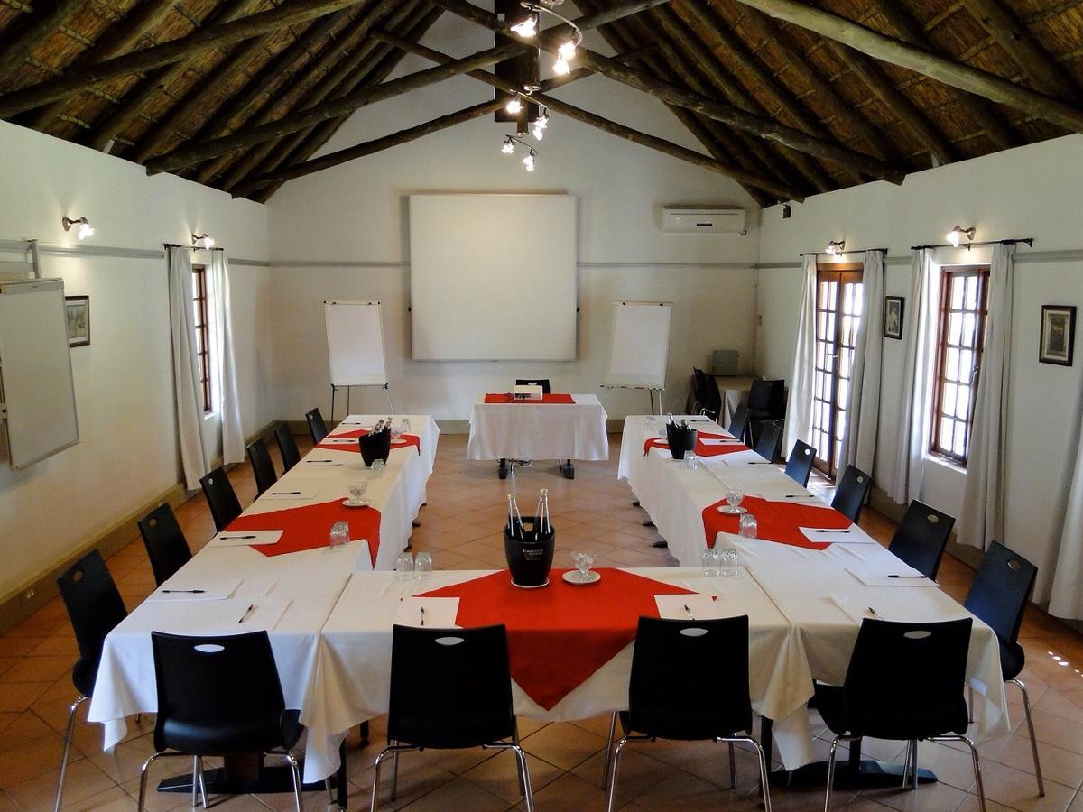 Mokoya Lodge Hekpoort Bagian luar foto