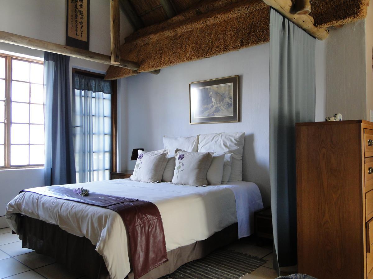 Mokoya Lodge Hekpoort Bagian luar foto