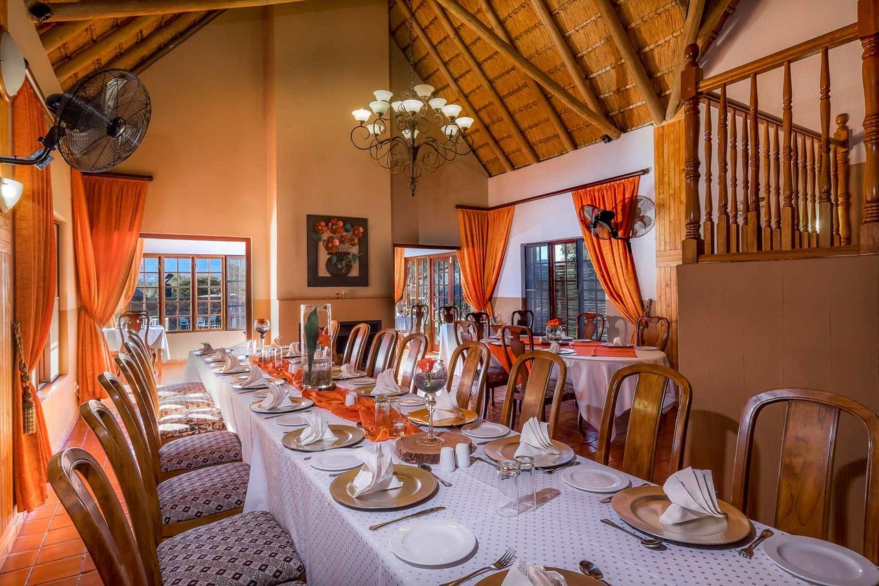 Mokoya Lodge Hekpoort Bagian luar foto