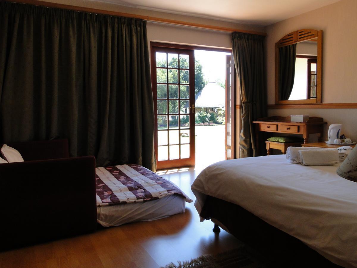 Mokoya Lodge Hekpoort Bagian luar foto